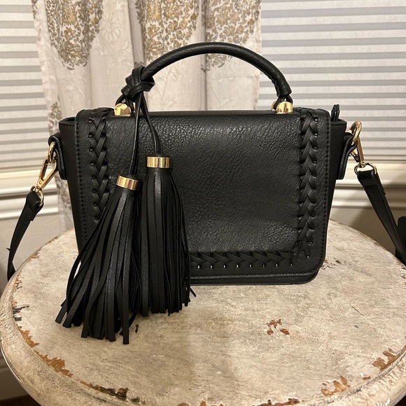 Classy Black Purse with tassels 🖤 - Picture 2 of 11